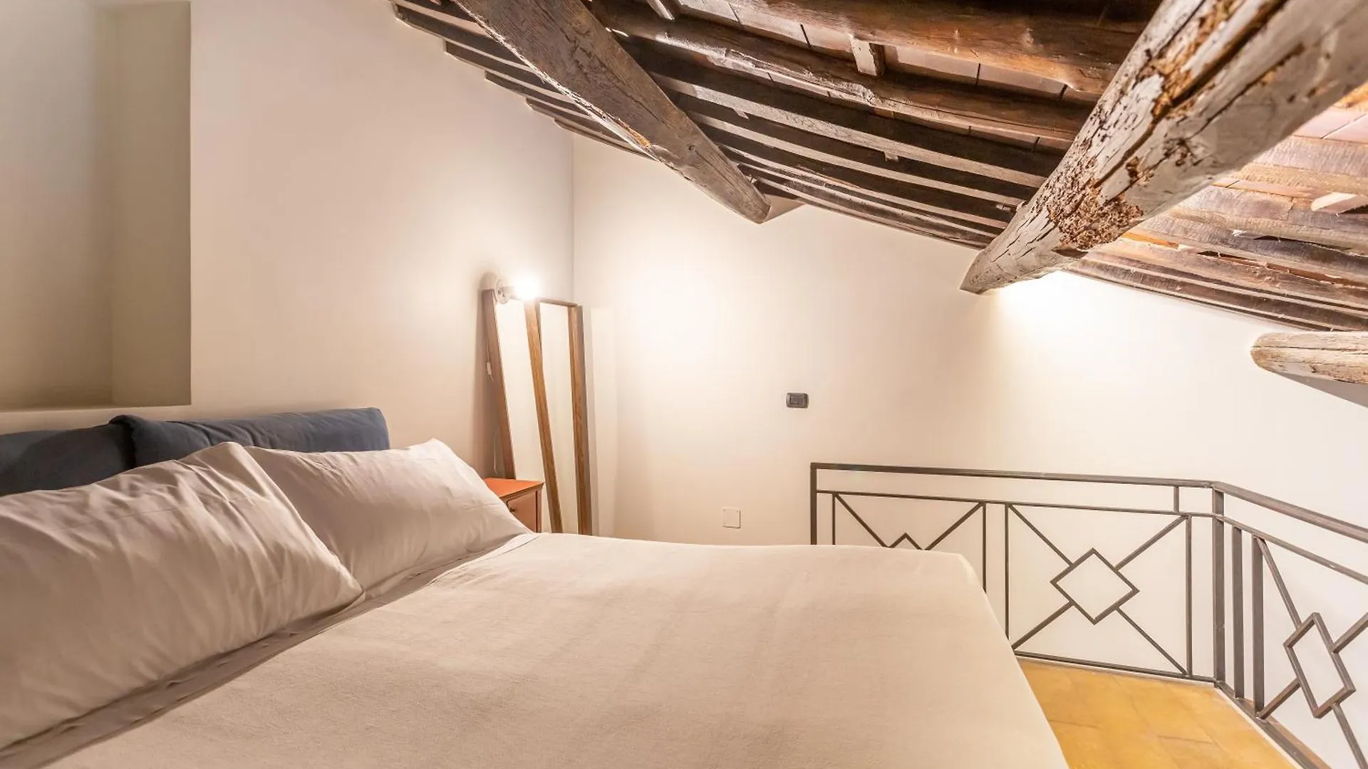 Art House Trastevere Luxury Apartment 로마 0*,  이탈리아