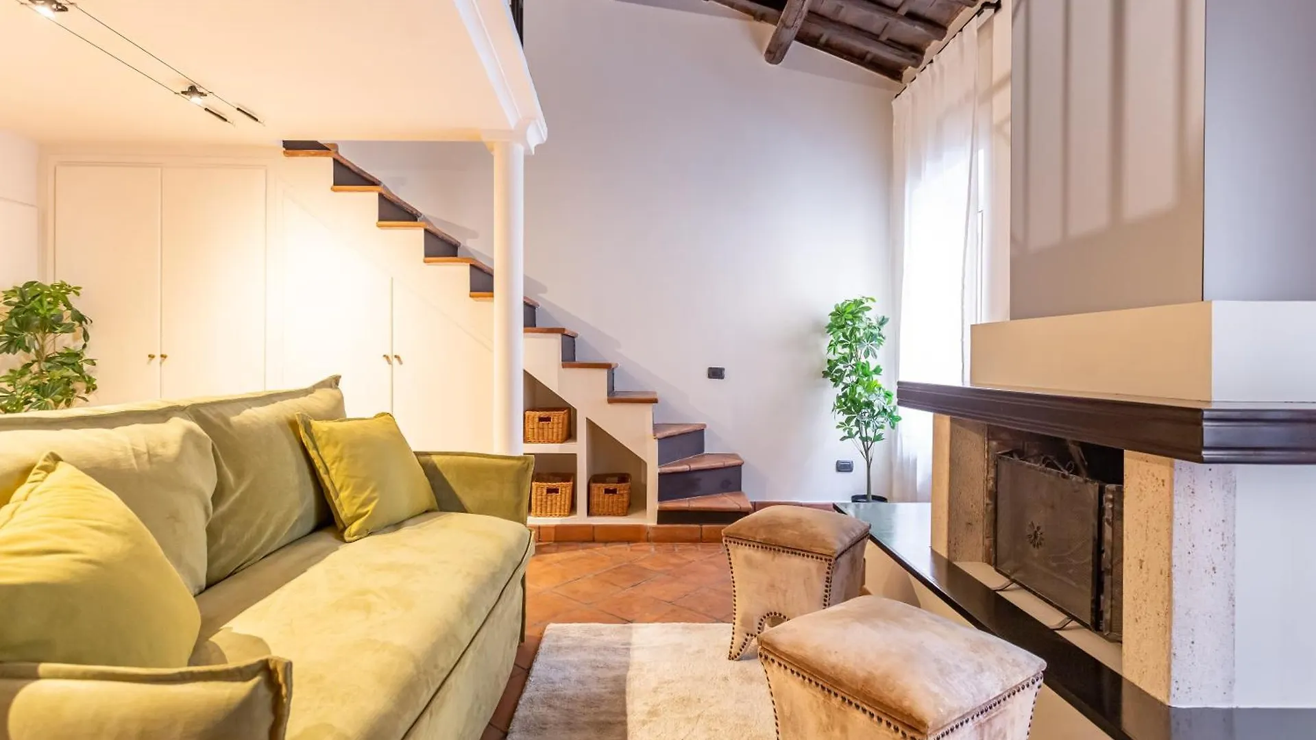 Art House Trastevere Luxury Apartment 로마